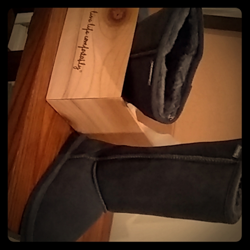 Bearpaw boots